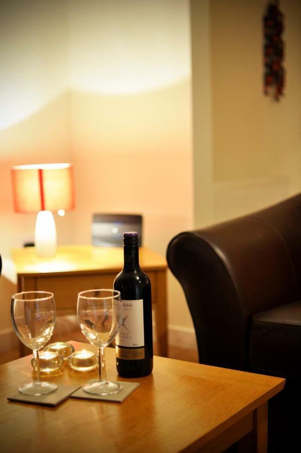 Dufftown Square Apartment ภายนอก รูปภาพ